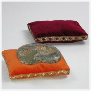 UNTERSETZER f�r Statuen oder Steine